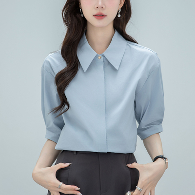 蓝色职业短袖衬衫女教资面试正装