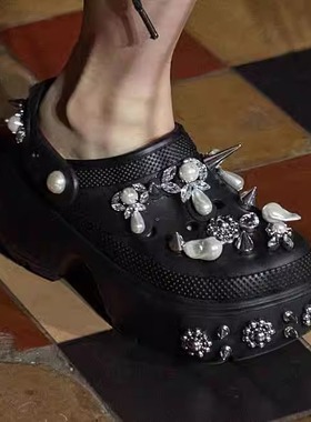 Simone Rocha x Crocs Stomp卡骆驰联名走秀款珍珠洞洞鞋增高透气