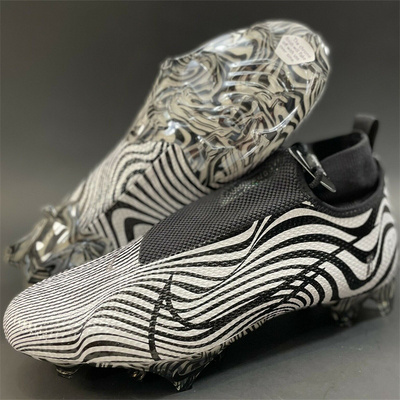 耐克新款斑马纹限量足球鞋男子