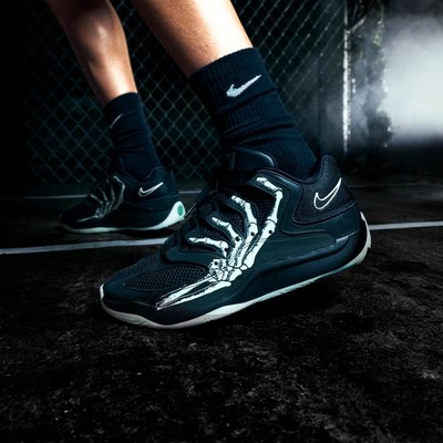 Nike耐克杜兰特18代万圣节篮球鞋