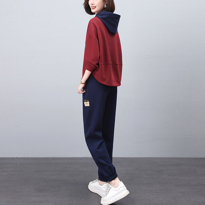 两件爆款休闲套装新款2026宽松女款妈妈运动大连帽春秋卫衣尺码女