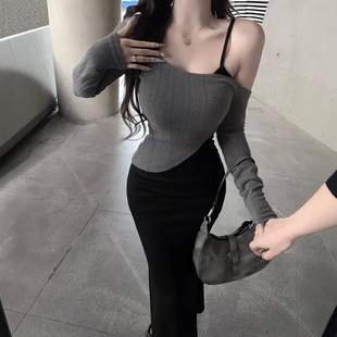 念卿雅纯欲辣妹吊带连衣裙女装 收腰紧身鱼尾裙黑色休闲包 秋季