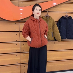 中年妈妈冬季新款棉服宽松遮肚时尚百搭休闲拉链连帽加厚保暖外套