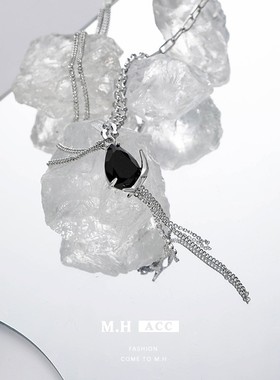 黑色水滴宝石流苏项链女精致百搭高级感锁骨链时尚气质项饰