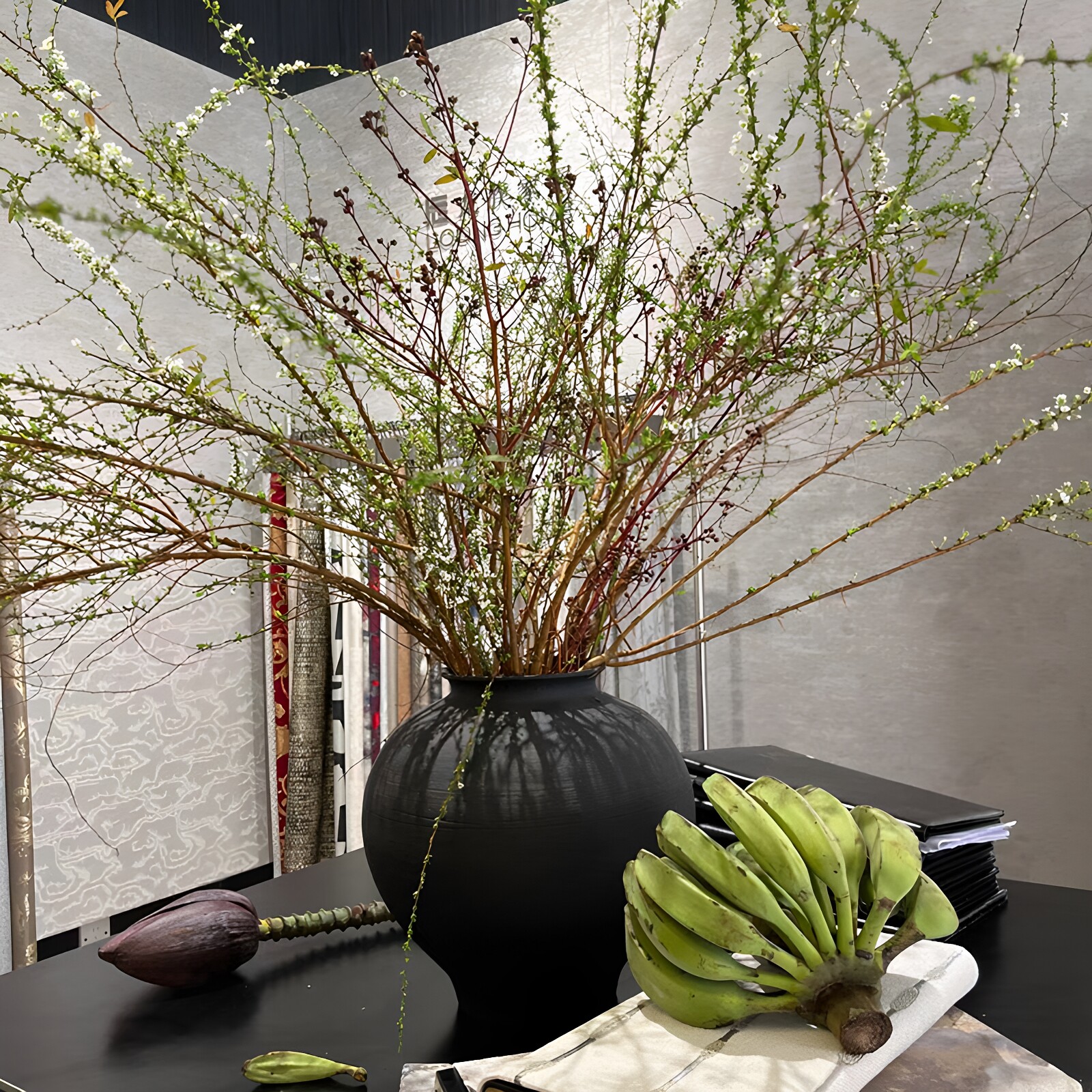 新中式现代简约黑色陶瓷花瓶摆件客厅酒店样板房软装饰品插花陶罐