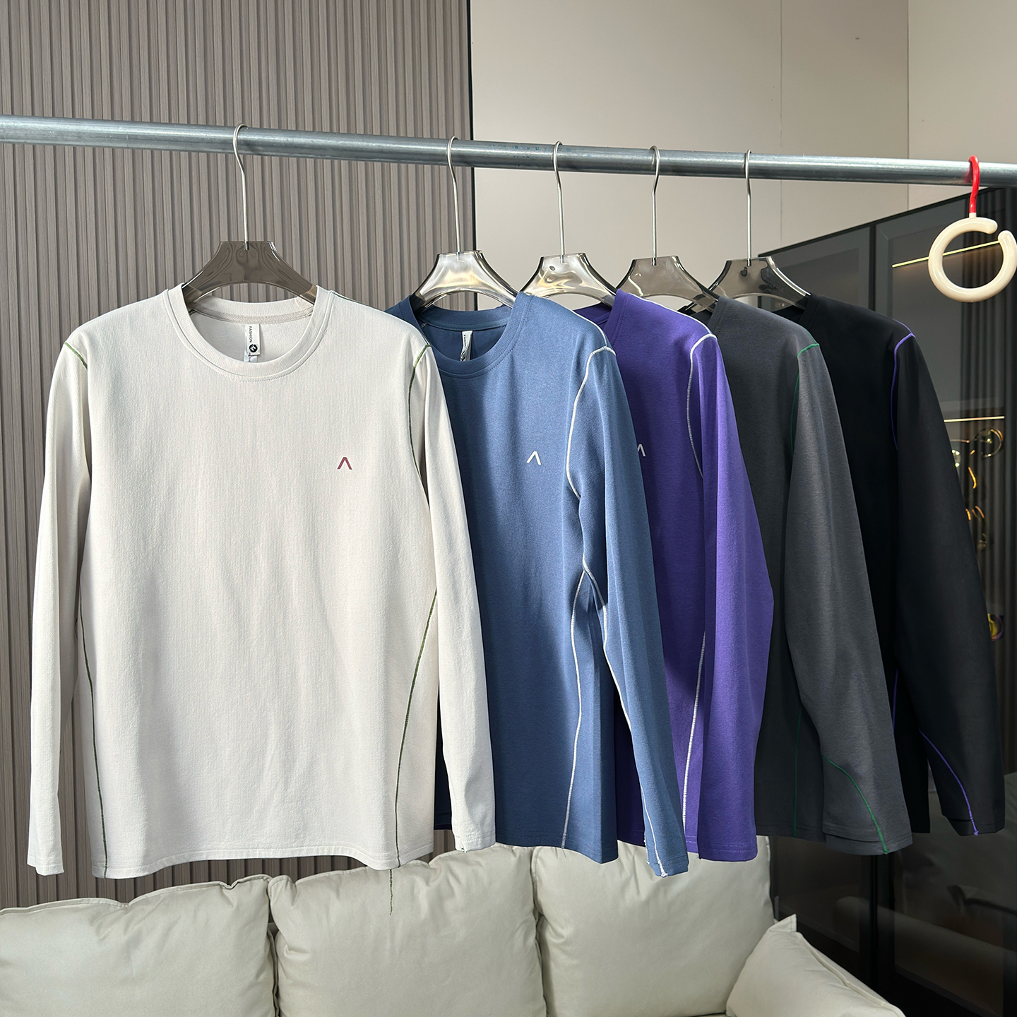 撞色辑明线抓绒保暖运动长袖T恤