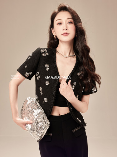 龙喜儿羊毛小香风拼醋酸马甲外套