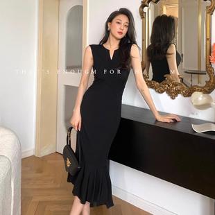 Garbociaga龙喜儿 设计感小众针织V领性感连衣裙5075 仲夏夜之梦