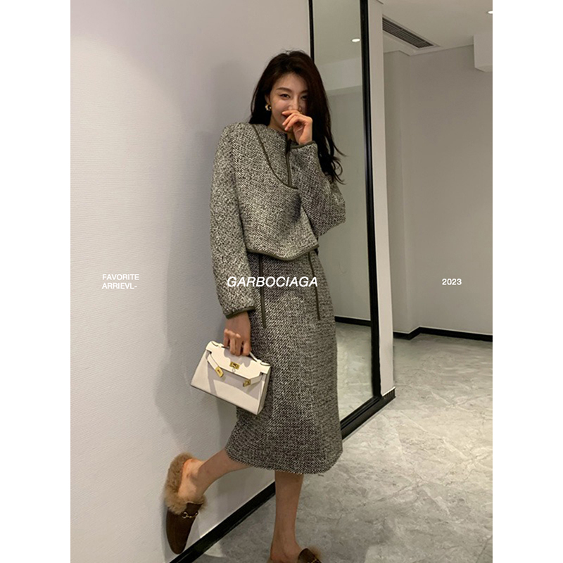 龙喜儿羊毛衣外套+直筒半身裙