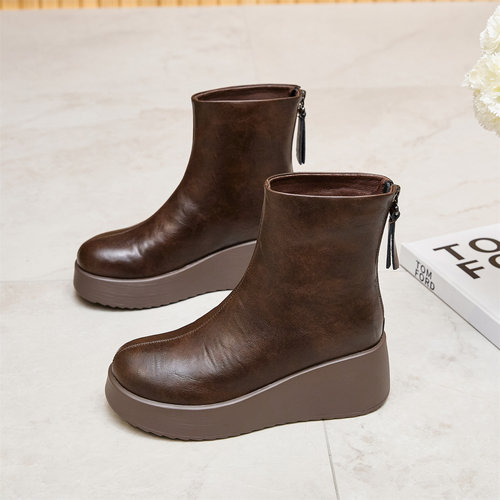 真皮内增高马丁靴女秋冬厚底短靴