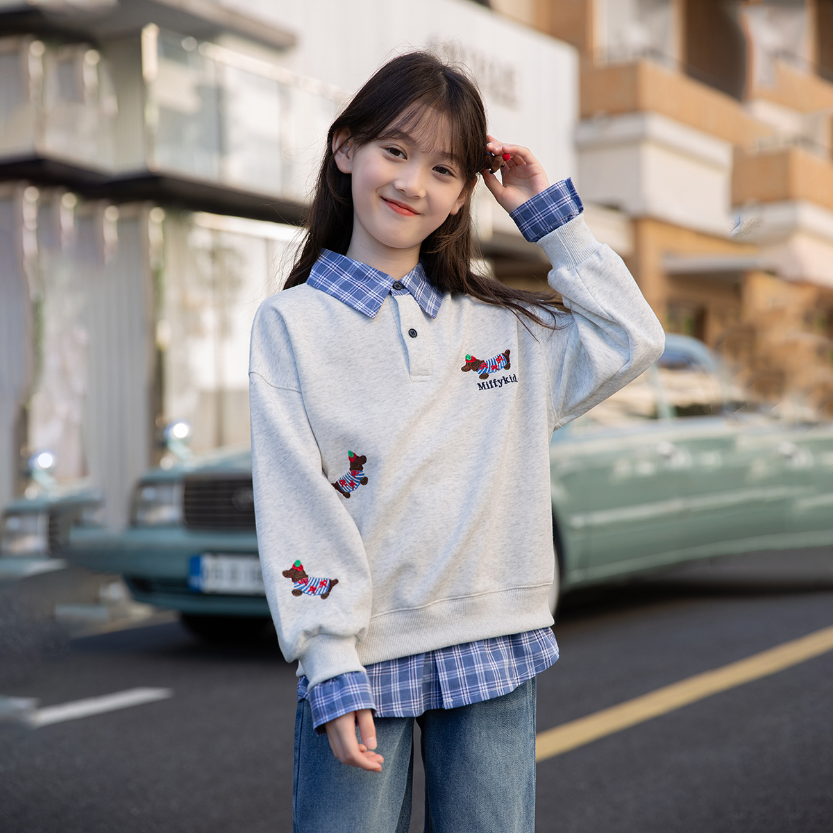 女童卫衣春秋款2025新款洋气女孩秋季时髦儿童娃娃领秋装上衣