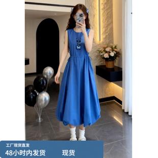 蓝色无袖花苞连衣裙子2026年新款女装早春季巨好看独特漂亮一整套