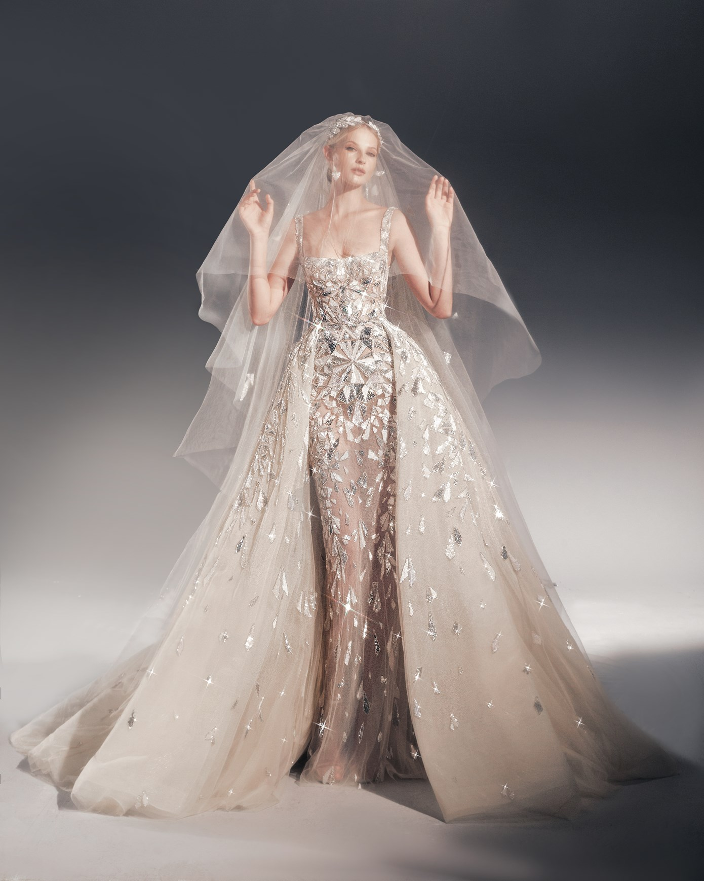 Zuhair Murad 方领双肩假两件套手工珠片高端新娘酒店婚礼主婚纱