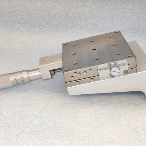 SURUGA SEIKI/骏河精机 BSS16-80AR  Z轴不锈钢垂直升降微调平台