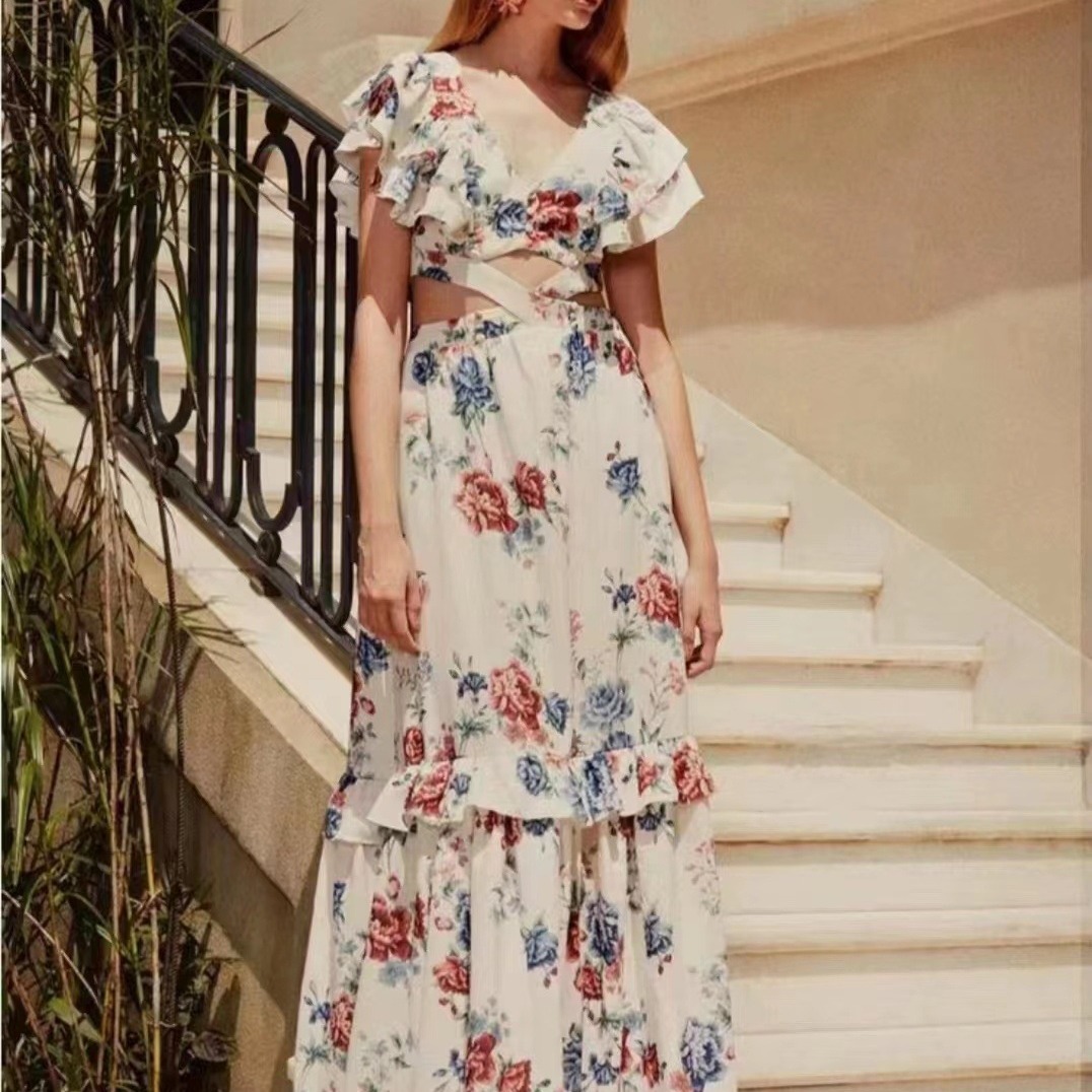 2023夏季度假风V领飞飞袖露腰印花收腰长款连衣裙女单件高腰A字裙