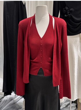 十三行2025秋季新款法式挂脖吊带背心女红色长袖针织开衫两件套装