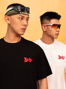 CLP黑白色爱心立体涂鸦短袖T恤男女上衣宽松休闲弹力潮流情侣圆领