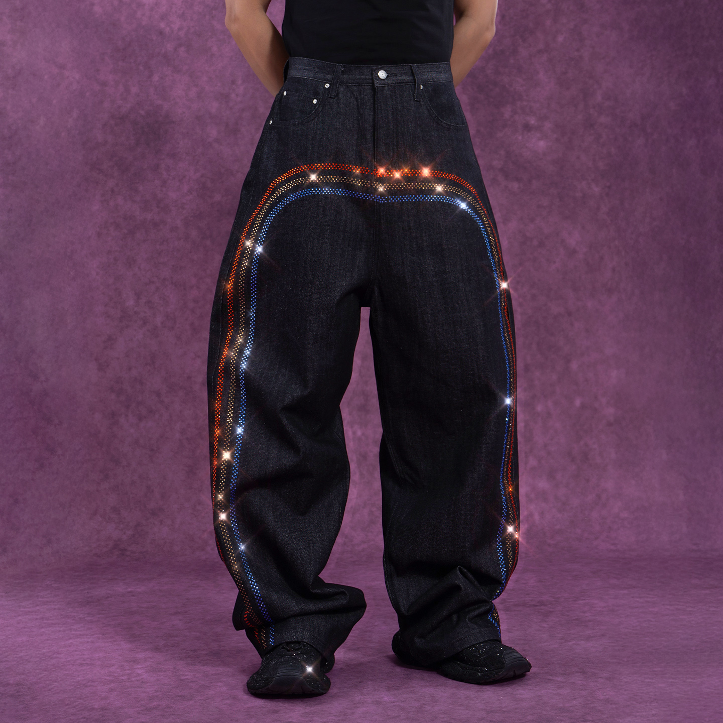 CLP黑色亮片闪钻彩虹弧线牛仔裤