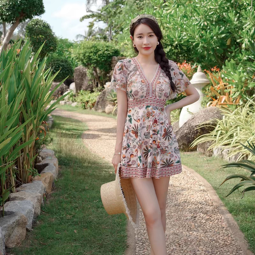 新款大码分体裙式平角显瘦遮肚泳装大小胸聚拢泡温泉度假女游泳衣