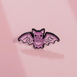 粉色蝙蝠胸针可爱卡通金属徽章胸章包包学生别针衣服领针配饰男女