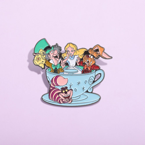 爱丽丝梦游仙境周边胸针金属徽章