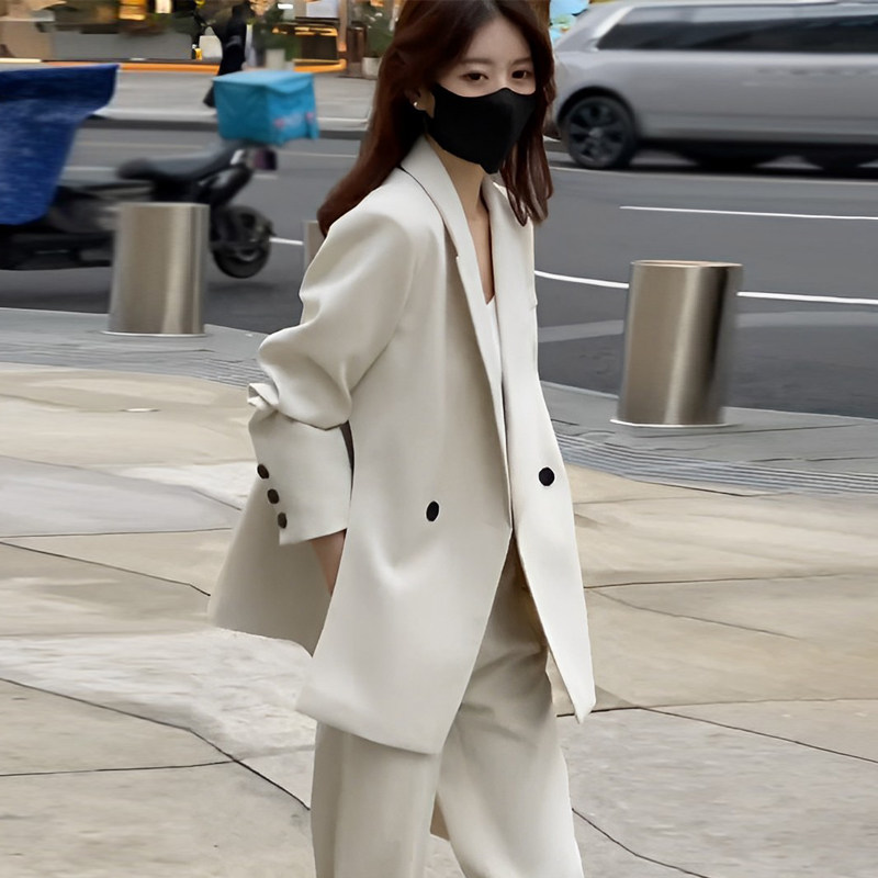 高级大码时尚职业西装女装洋气套装2024新款胖妹妹气质外套两件套