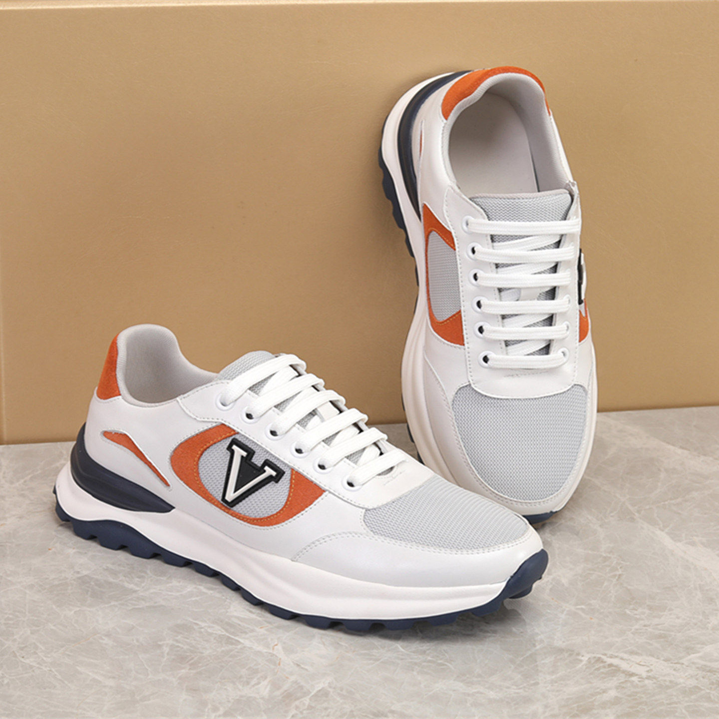 高端奢侈品男鞋2025新款真皮透气运动鞋青少年跑步鞋休闲百搭板鞋