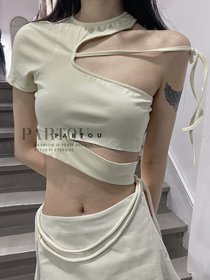 PengTai不规则绑带上衣打底