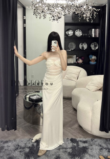 CHEN PARTOU 23ss 连衣裙 米白扭结露背长裙 JAGEE