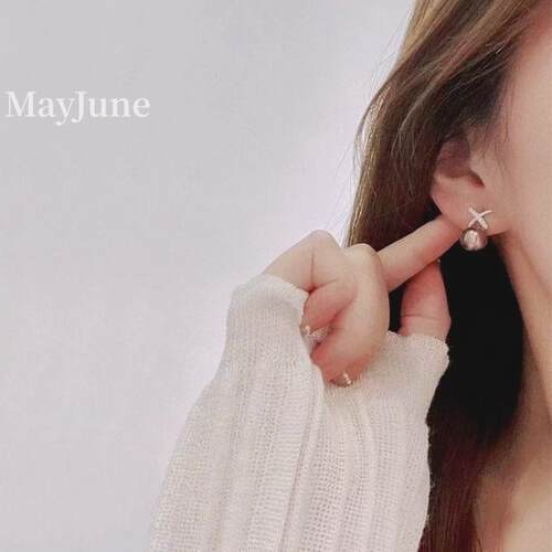 MayJune 气质海水大溪地黑色珍珠耳钉女正圆强光交叉镶钻纯银耳环