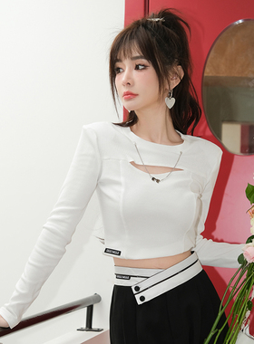 Calli Mlle T恤项链设计感胸部镂空短长袖上衣2024春新款官方授权