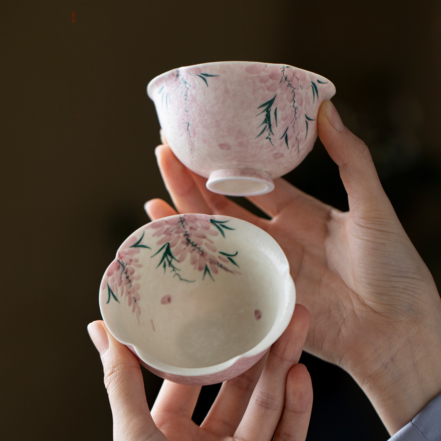 望山纯手绘紫藤花陶瓷圆满茶杯女士家用花口品茗杯功夫茶具主人杯