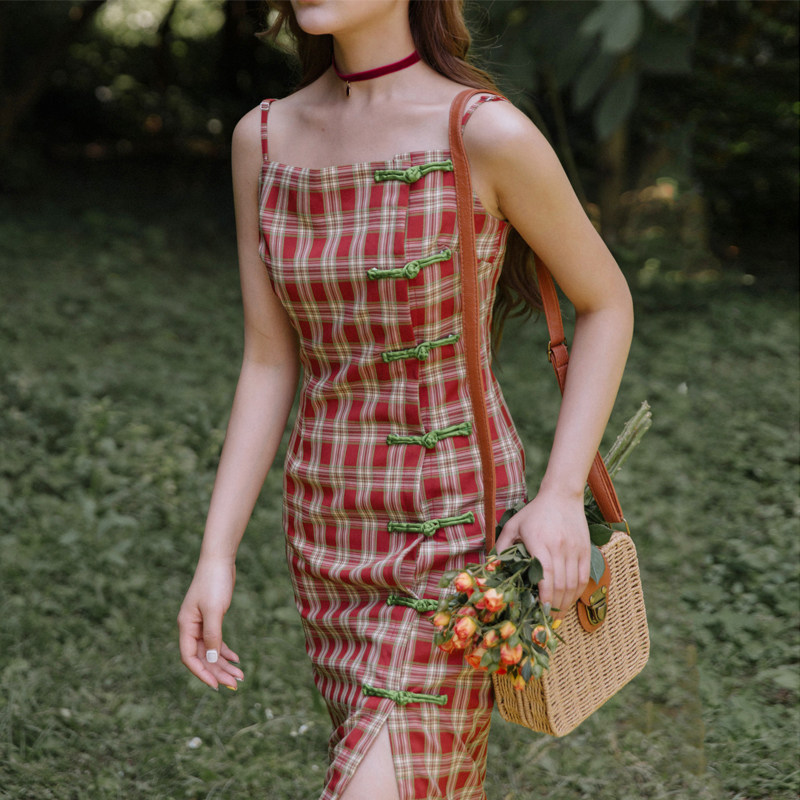 奈良格子新式旗袍改良版连衣裙年轻款少女吊带夏蚀骨日常生活复古