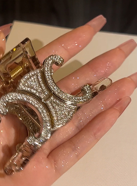 沁乌龙◆法式黑色镶钻字母抓夹时髦发夹时尚大号显发量多鲨鱼夹