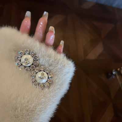 高级感花朵耳钉珍珠水钻圆形