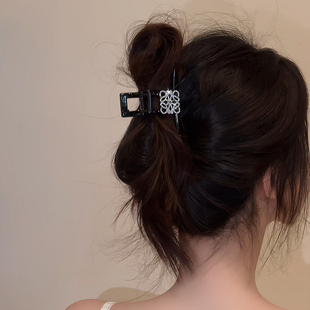 贵奢气质 洋气闪钻发饰轻奢风大号抓夹网红ins后脑勺鲨鱼夹 时尚
