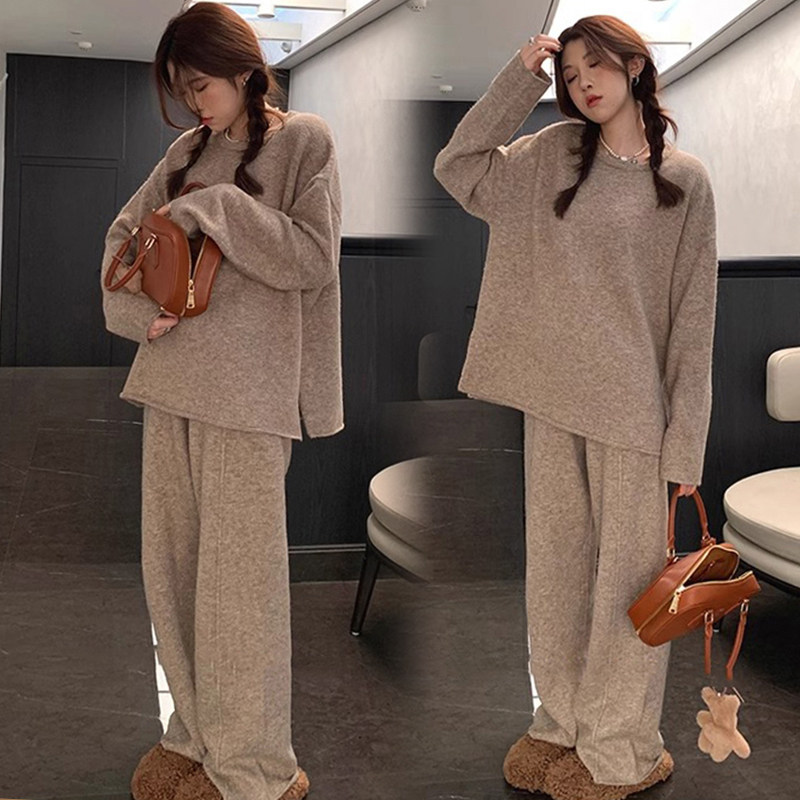 출산 착용 가을 정장 2024 새로운 임신 어머니 착용 게으른 스타일 탑 가을 겨울 대형 스웨터 투피스 세트