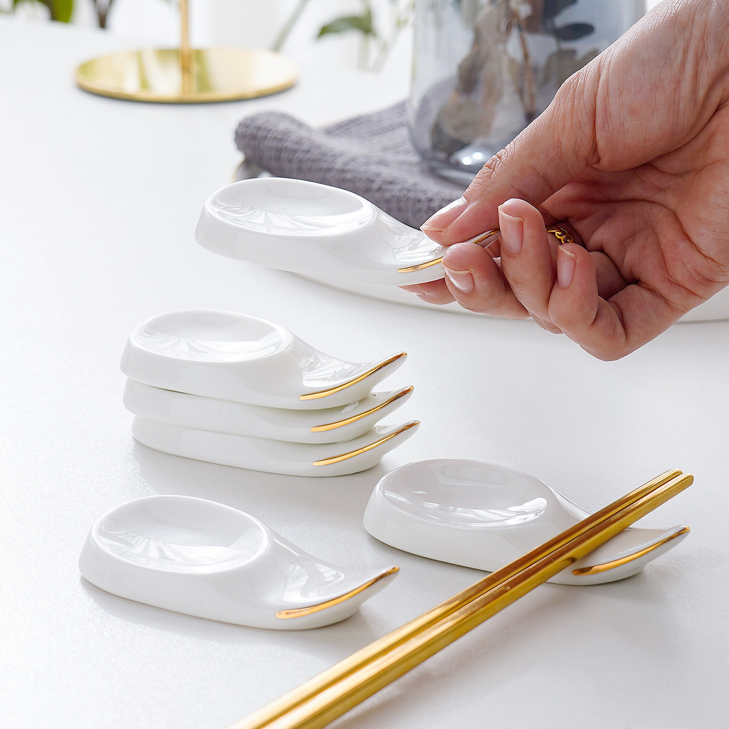 家用骨瓷描金椭圆筷子架勺托商用