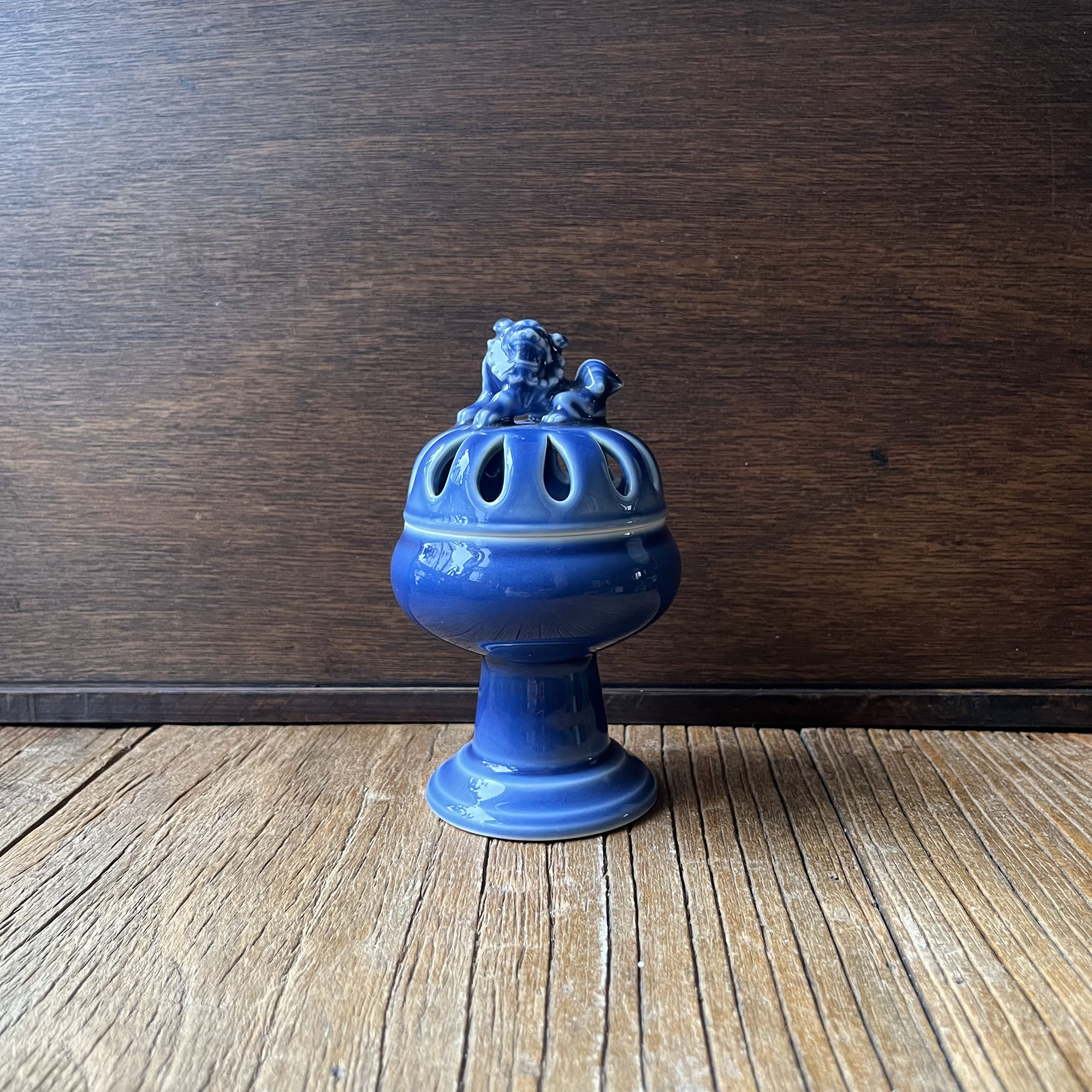 雅器集悟景德镇陶瓷狮子香炉