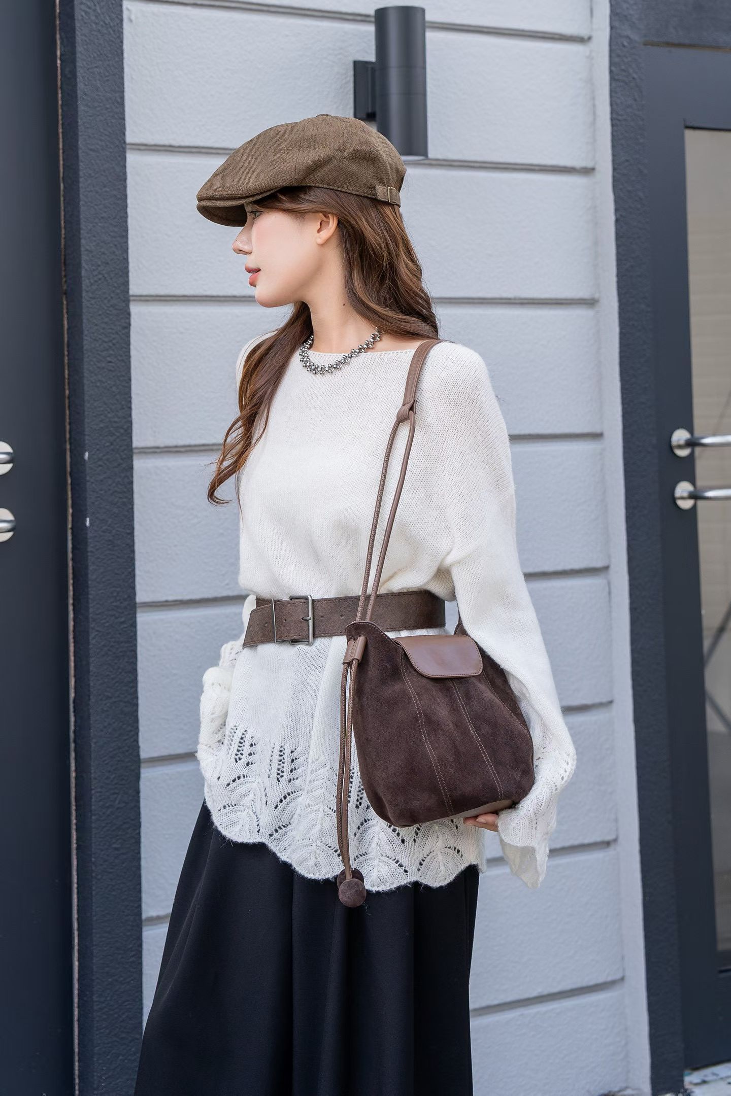 2025新款复古真皮磨砂女高级感小众单肩斜挎水桶包南瓜包牛皮