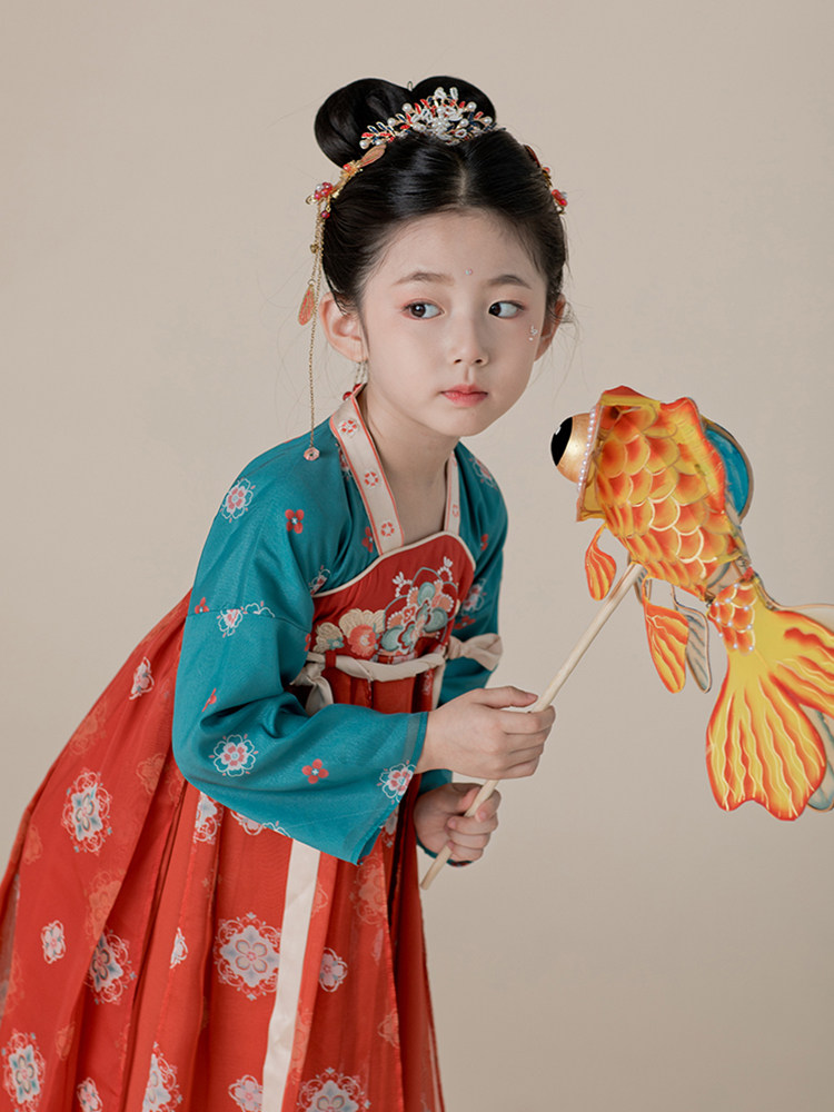 儿童汉服春秋2026新款女童古装裙子春季国风超仙改良团纹韶华襦裙