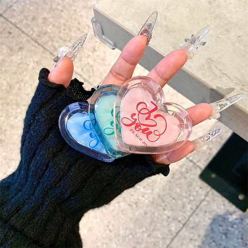 恋爱荷尔蒙▲爱心固体香膏男女生