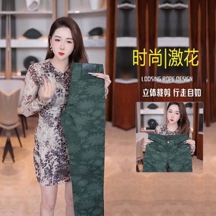 2026新款绿色高端潮牌印花牛仔裤男款春秋季潮流修身直筒男士裤子