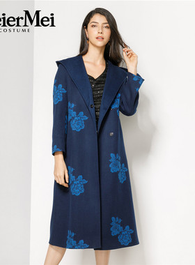 玫而美品牌专柜时尚印花修身连帽羊毛呢大衣中长款外套MDDS39900