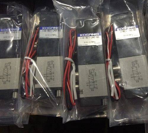 议价全新小金井电磁阀110-4E1-PSL 110-4E1-J42-83-PLL-34