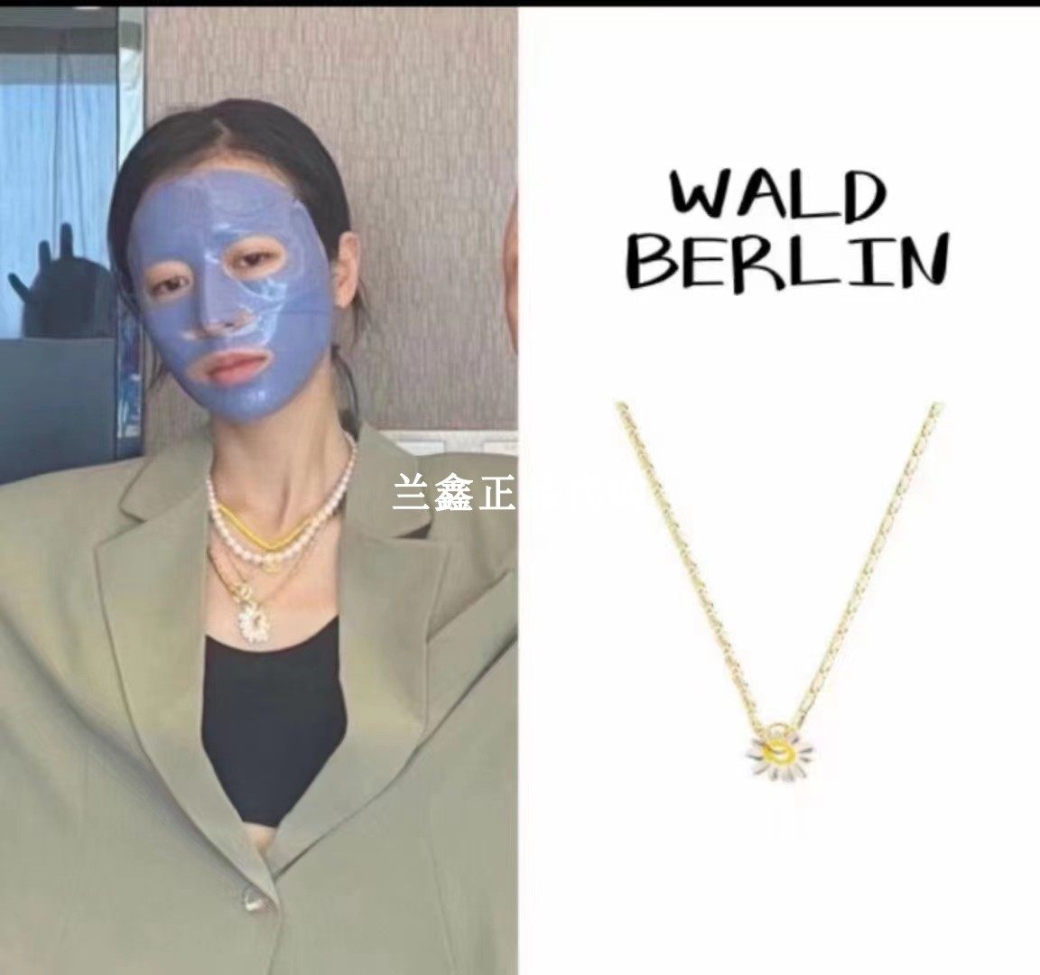 WALD BERLIN 독일 BAIBAIHE ZHOU YUTONG과 SONG QIAN 같은 스타일의 데이지 웃는 얼굴 목걸이 펜던트