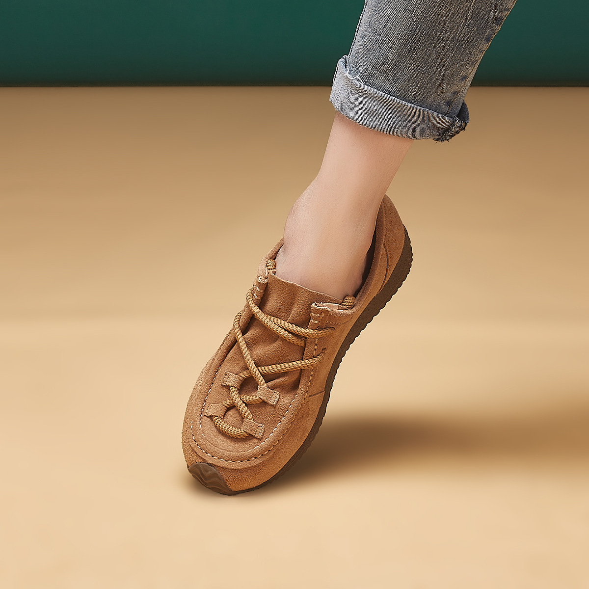 2025夏季新款复古圆头系带低帮运动休闲鞋女小众超火平底百搭