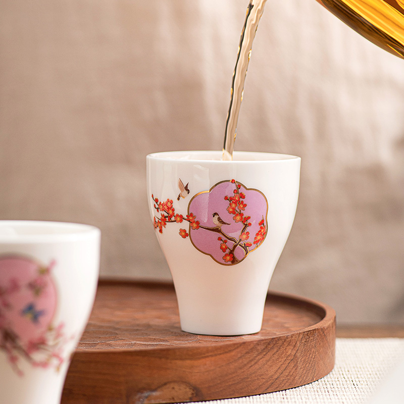 羊脂玉德化白瓷窗花桃梅花高颜值古典花语品茗单女神闻香杯主人