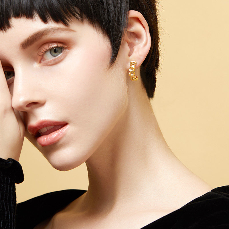 Luxurious honour s925 Silver needle Metal chain Ear Studs A small minority Sense of design Earrings personality Versatile Cold Jewelryin the Accessories/Fashion Jewelry, Earring , Earring  category - from Buy2taobao.com to provide professional Taobao agent buy service