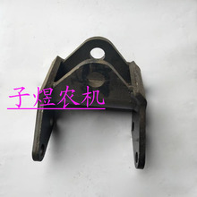 东方红拖拉机配件牵引卡1